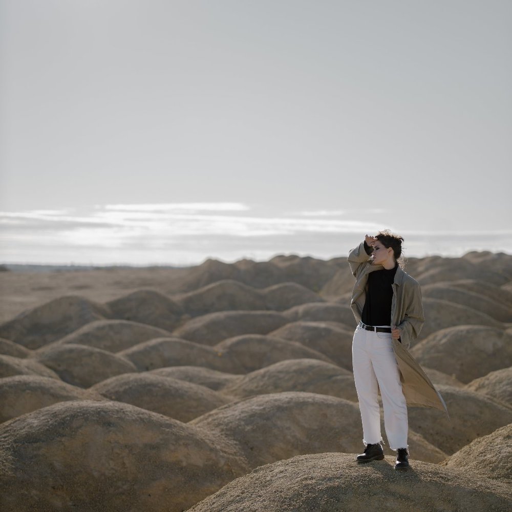 Meet your Posher, Ana-carita